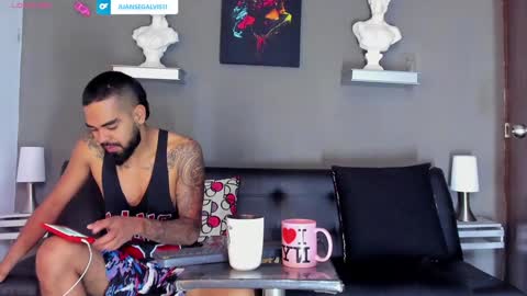 SCOTT  THEO  KAMERON  GENDERSON online show from 5, 2, 2025