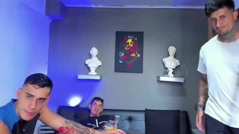 SCOTT  THEO  KAMERON  GENDERSON online show from 13, 12, 2025