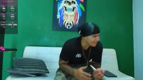 SCOTT  THEO  KAMERON  GENDERSON online show from 19, 12, 2025