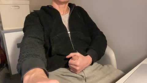 Snapshot of the_gym_boy chatting on 27, 2, 2026 the_gym_boy online show from 27, 2, 2026