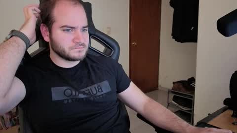 Snapshot of the_king74 chatting on 5, 11, 2025 the_king74 online show from 5, 11, 2025