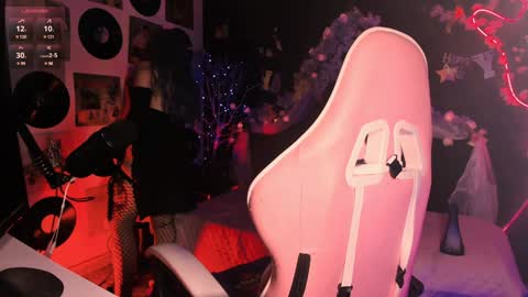 ...  ... online show from 7, 1, 2025