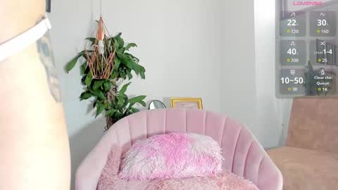 Alice and Bella online show from 8, 1, 2025