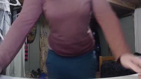 Snapshot of the_prettywondder chatting on 12, 10, 2025 Ekye online show from 12, 10, 2025