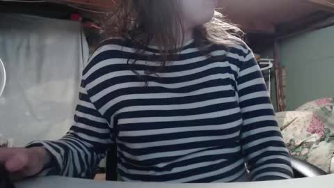 Snapshot of the_prettywondder chatting on 25, 11, 2025 Ekye online show from 25, 11, 2025