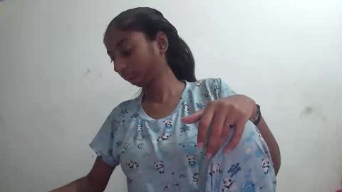 Suzan Sexy online show from 1, 3, 2026