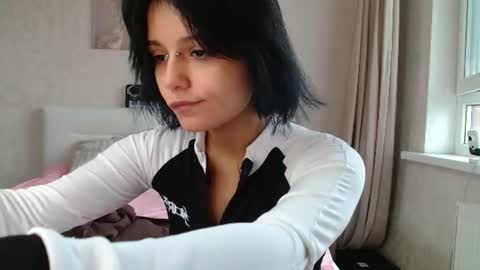 Snapshot of the_slutty_fox chatting on 12, 6, 2026 the_slutty_fox online show from 12, 6, 2026