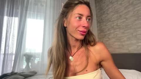 J online show from 10, 9, 2025