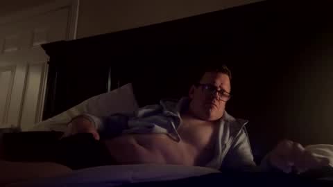 Every-day Average People Play Here online show from 20, 4, 2026