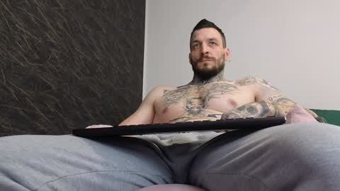 Snapshot of thebestmuscles chatting on 7, 2, 2025 John online show from 7, 2, 2025