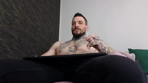 Snapshot of thebestmuscles chatting on 9, 2, 2025 John online show from 9, 2, 2025