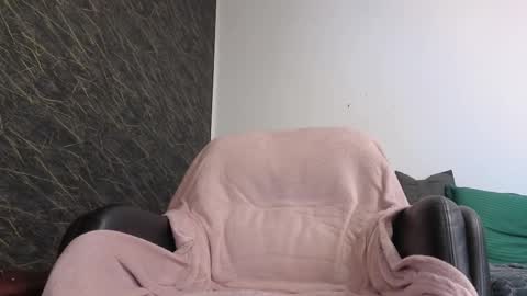 Snapshot of thebestmuscles chatting on 4, 3, 2025 John online show from 4, 3, 2025