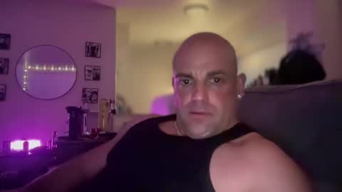 Snapshot of thebuzz777 chatting on 6, 12, 2024 theBuzz777 online show from 6, 12, 2024