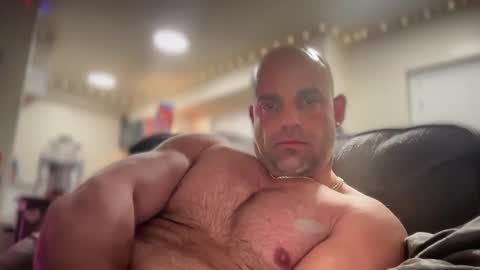 Snapshot of thebuzz777 chatting on 31, 1, 2025 theBuzz777 online show from 31, 1, 2025