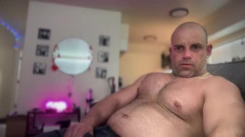 Snapshot of thebuzz777 chatting on 31, 1, 2025 theBuzz777 online show from 31, 1, 2025