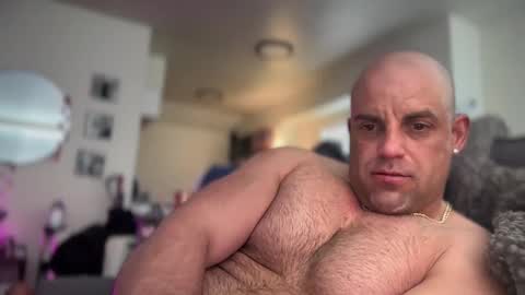 Snapshot of thebuzz777 chatting on 3, 2, 2025 theBuzz777 online show from 3, 2, 2025