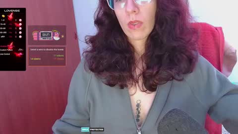 Snapshot of thecherry_paulette chatting on 21, 2, 2025 Paulette online show from 21, 2, 2025