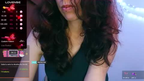 Snapshot of thecherry_paulette chatting on 21, 10, 2025 Paulette online show from 21, 10, 2025