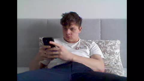 Snapshot of thecuteguy144949 chatting on 11, 2, 2025 thecuteguy144949 online show from 11, 2, 2025