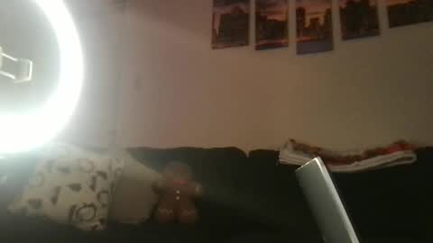 Masked Milf Christina online show from 20, 12, 2025