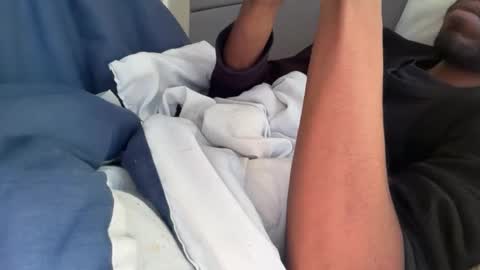 Snapshot of theeshooterr chatting on 4, 12, 2024 theeshooterr online show from 4, 12, 2024