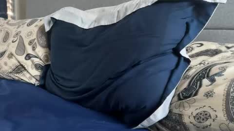 Snapshot of theeshooterr chatting on 3, 2, 2025 theeshooterr online show from 3, 2, 2025