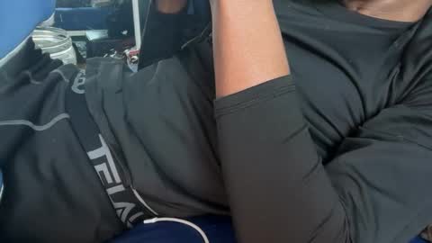 Snapshot of theeshooterr chatting on 10, 2, 2025 theeshooterr online show from 10, 2, 2025