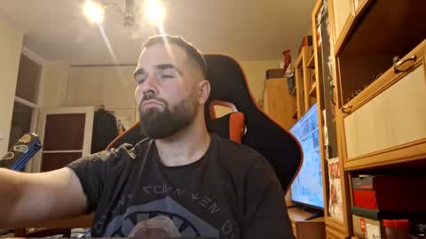 theespio online show from 28, 1, 2025