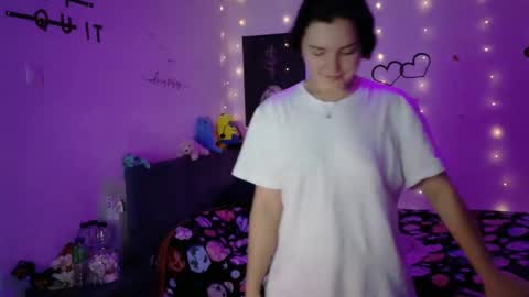 TheFarmergirl online show from 3, 11, 2025