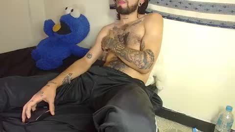 Snapshot of theferxxo_12 chatting on 5, 2, 2025 independent Model online show from 5, 2, 2025