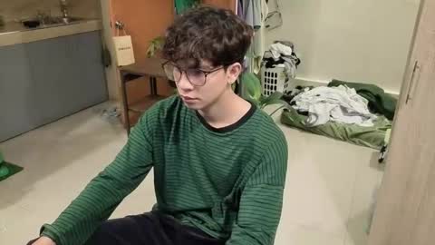 Green online show from 3, 3, 2026