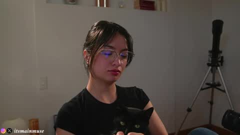 Iris online show from 27, 5, 2026