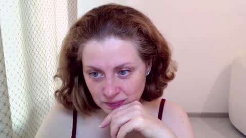 Ella online show from 6, 2, 2026