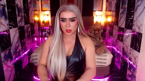 Paula online show from 1, 12, 2025