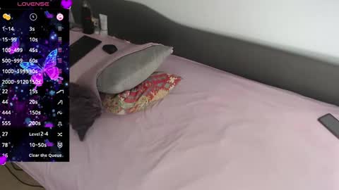 Alice   -   online show from 20, 12, 2024