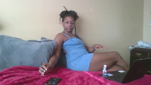 Snapshot of thenaturalgoddess chatting on 20, 12, 2024 TheNaturalGoddess online show from 20, 12, 2024