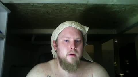 thenewdude1992 online show from 17, 2, 2025