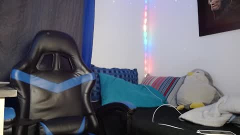 theo_levis online show from 26, 4, 2026