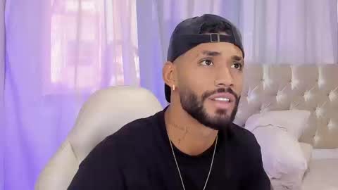 Theo Sky online show from 22, 9, 2025