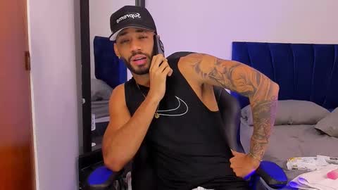 Theo Sky online show from 3, 10, 2025