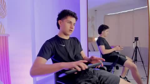  THEO- MATEO  online show from 14, 12, 2024