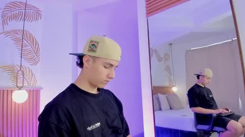  THEO- MATEO  online show from 15, 12, 2024