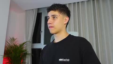  THEO- MATEO  online show from 22, 2, 2025