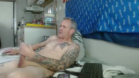 theoneyouwanttwofuck online show from 9, 1, 2025