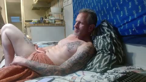 theoneyouwanttwofuck online show from 26, 2, 2025