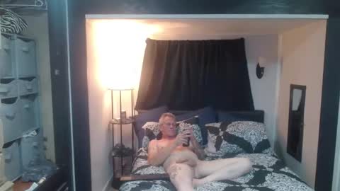 theoneyouwanttwofuck online show from 17, 9, 2025