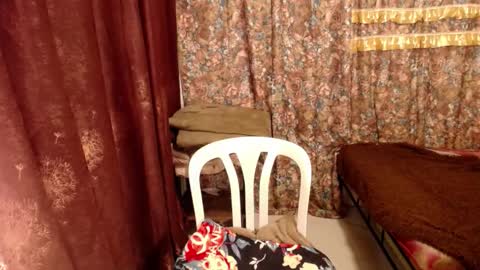 MIMI online show from 28, 1, 2025