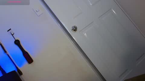 Amber DONT FORGET TO FOLLOW ME AND THUMBS UP online show from 3, 2, 2025