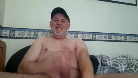 therealholland1979 online show from 26, 4, 2026