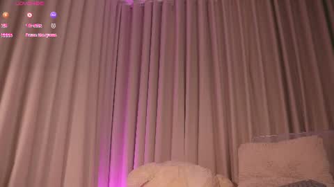 Snapshot of therealpeach_ chatting on 25, 6, 2026 online show from 25, 6, 2026